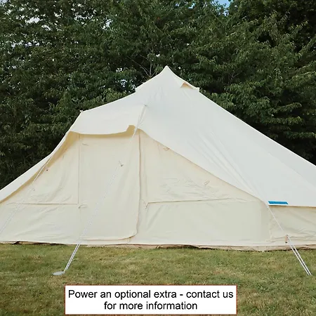 Silverstone Glamping And Pre-Pitched Camping With Intentsgp Exterior photo
