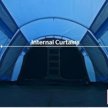 Silverstone Glamping And Pre-Pitched Camping With Intentsgp Room photo