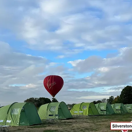 Silverstone Glamping And Pre-Pitched Camping With Intentsgp Exterior photo