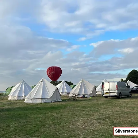 Silverstone Glamping And Pre-Pitched Camping With Intentsgp Exterior photo