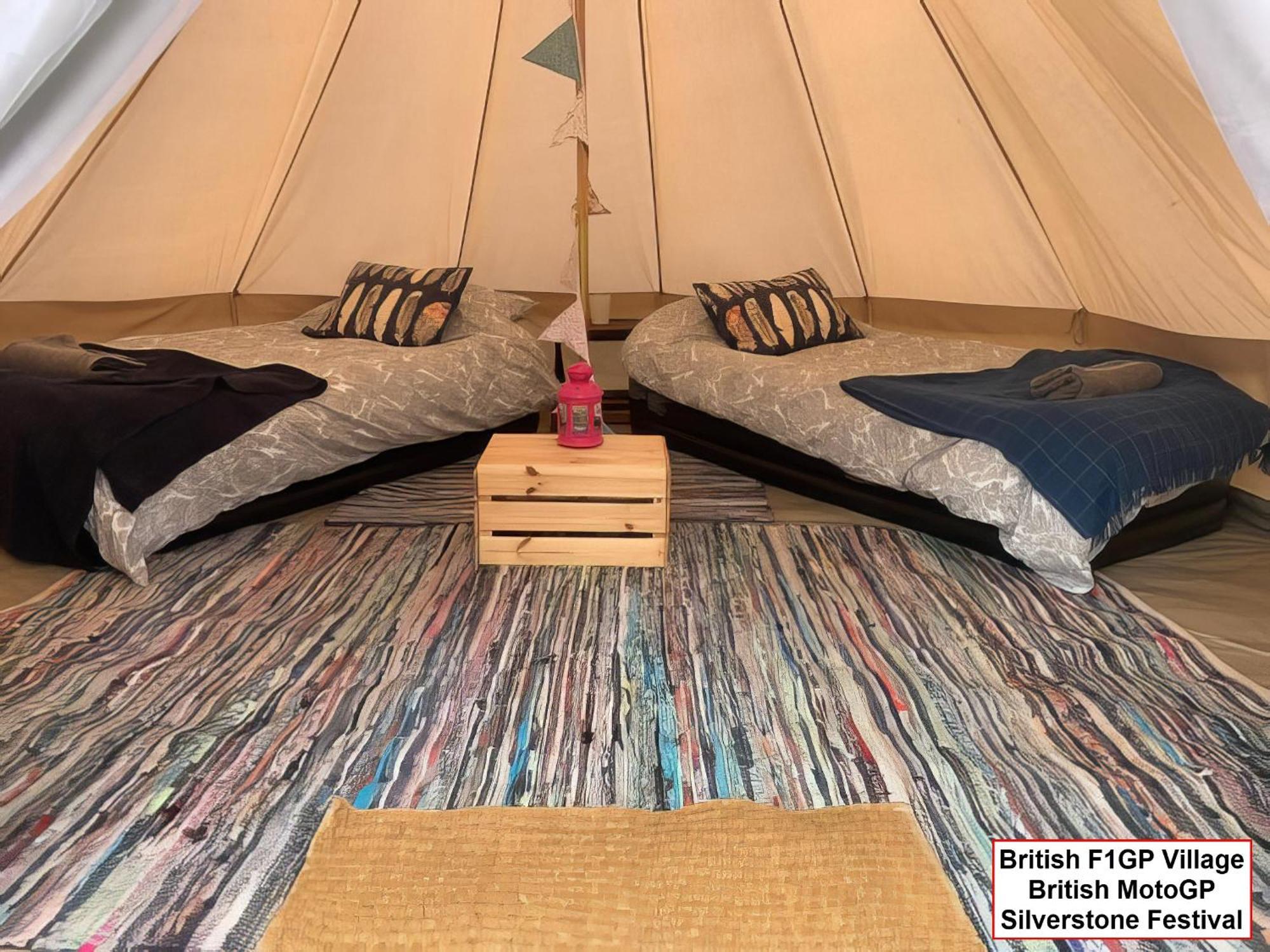 Glamping And Pre-pitched With Intentsgp Campsite Silverstone